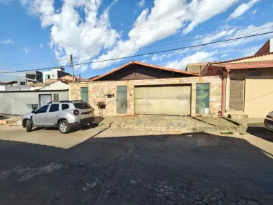 Casa com 5 Quartos à venda, 170m² no Cidade Verde, Betim