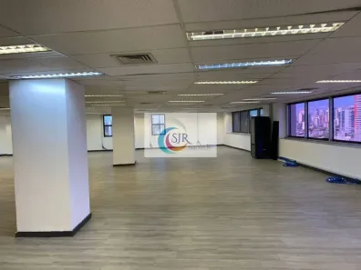 Sala Comercial à venda, 300m² no Cidade Monções, São Paulo