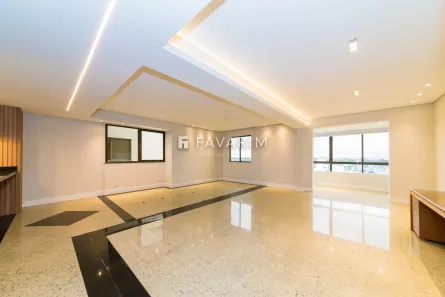 Apartamento com 3 Quartos à venda, 203m² no Mossunguê, Curitiba
