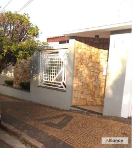 Casa com 3 Quartos à venda, 175m² no Cidade Jardim, Americana