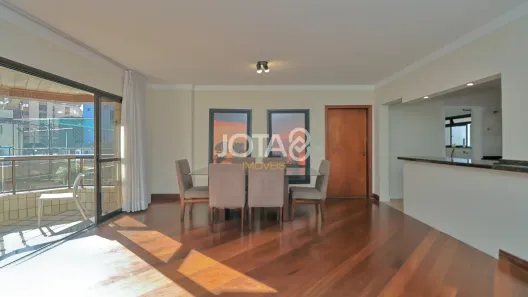 Apartamento com 3 Quartos para alugar, 107m² no Água Verde, Curitiba