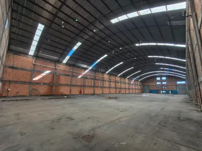 Galpão/Depósito/Armazém para alugar, 2700m² no Anchieta, Porto Alegre