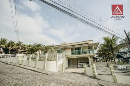 Casa com 4 Quartos à venda, 250m² no Velha, Blumenau