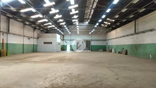 Galpão/Depósito/Armazém para alugar, 1400m² no Parque Jaçatuba, Santo André
