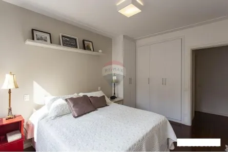 Apartamento com 3 Quartos para alugar, 199m² no Vila Uberabinha, São Paulo