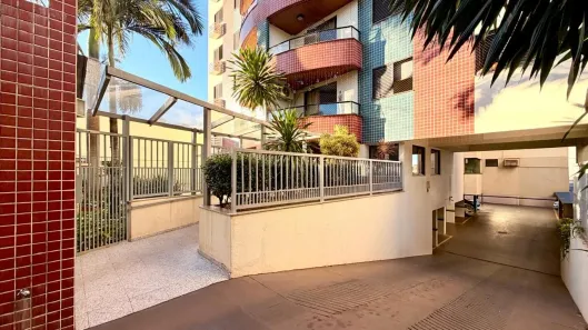 Apartamento com 3 Quartos à venda, 90m² no Vila Bosque, Maringá