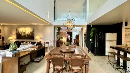 Casa com 4 Quartos à venda, 280m² no Jurerê, Florianópolis