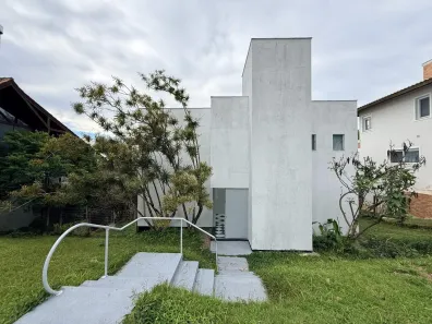 Casa de Condomínio com 3 Quartos à venda, 143m² no Cacupé, Florianópolis