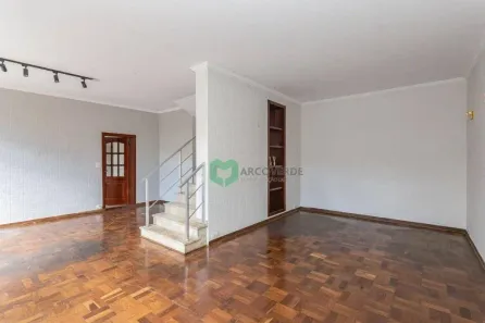 Casa com 2 Quartos para venda ou aluguel, 237m² no Cidade Monções, São Paulo