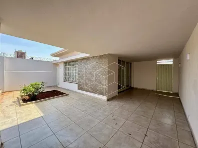 Casa com 3 Quartos para alugar, 250m² no Centro, Jaú