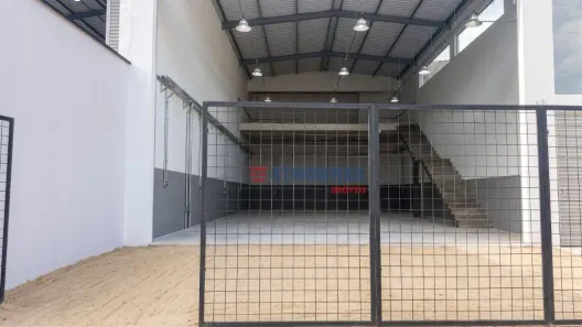 Galpão/Depósito/Armazém para alugar, 270m² no Cidade dos Bandeirantes, São Paulo