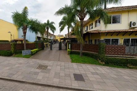 Casa de Condomínio com 3 Quartos à venda, 13m² no Tristeza, Porto Alegre
