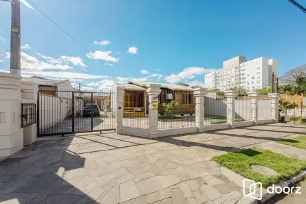 Casa com 3 Quartos à venda, 139m² no Centro, Canoas