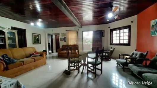 Casa com 4 Quartos à venda, 403m² no Camboinhas, Niterói