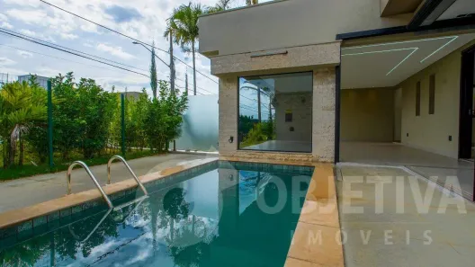 Casa de Condomínio com 3 Quartos à venda, 217m² no Nova Uberlândia, Uberlândia