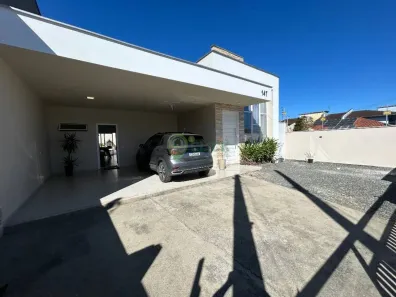 Casa com 3 Quartos à venda, 192m² no Vila Nova, Joinville