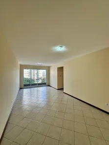 Apartamento com 3 Quartos para alugar, 104m² no Zona 07, Maringá