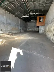 Galpão/Depósito/Armazém com 2 Quartos para alugar, 20m² no Navegantes, Porto Alegre