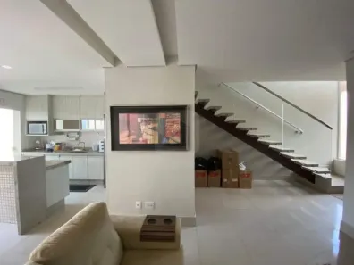 Casa de Condomínio com 3 Quartos à venda, 180m² no Granja Marileusa, Uberlândia
