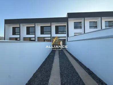 Sobrado com 2 Quartos à venda, 70m² no Escolinha, Guaramirim