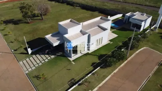 Casa de Condomínio com 3 Quartos à venda, 260m² no Primeiro de Maio, Primeiro de Maio