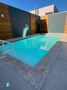 Casa de Condomínio com 3 Quartos à venda, 250m² no Mário Quintana, Porto Alegre