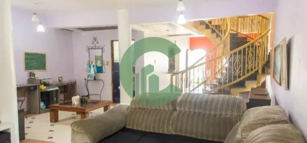 Sobrado com 3 Quartos à venda, 283m² no Vila Vitória, Santo André