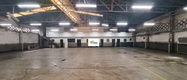 Galpão/Depósito/Armazém para alugar, 920m² no Vila Mathias, Santos