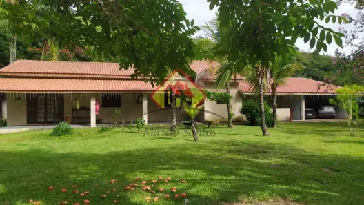 Fazenda/Sítio com 3 Quartos à venda, 180m² no Cataguá, Taubaté