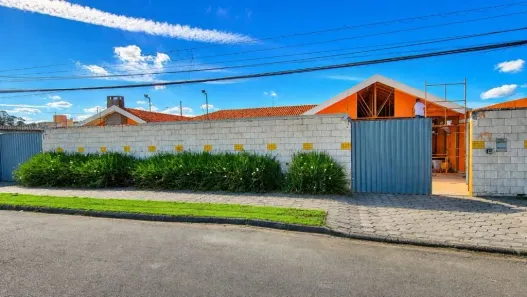 Casa com 5 Quartos à venda, 700m² no Cajuru, Curitiba