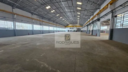 Galpão/Depósito/Armazém para venda ou aluguel, 3762m² no Campanário, Diadema