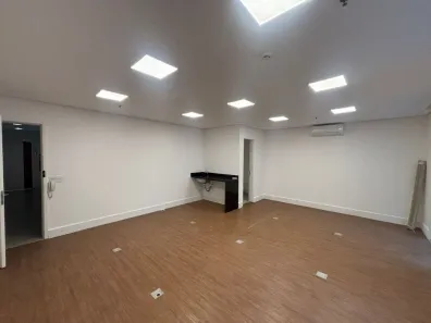 Sala Comercial para alugar, 44m² no Vila Nova Conceição, São Paulo