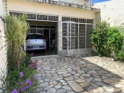 Casa com 4 Quartos à venda, 157m² no Treze de Julho, Aracaju