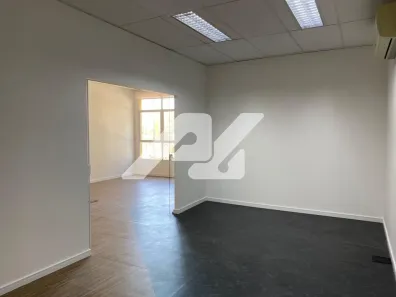 Sala Comercial com 1 Quarto à venda, 90m² no Loteamento Center Santa Genebra, Campinas