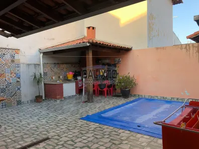 Casa com 3 Quartos à venda, 185m² no Vigilato Pereira, Uberlândia