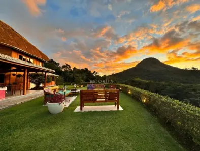 Casa de Condomínio com 5 Quartos à venda, 350m² no Cuiabá, Petrópolis