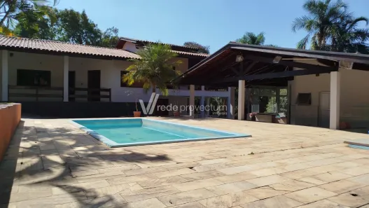Fazenda/Sítio com 4 Quartos à venda, 350m² no Chácara Santos Dumont, Campinas