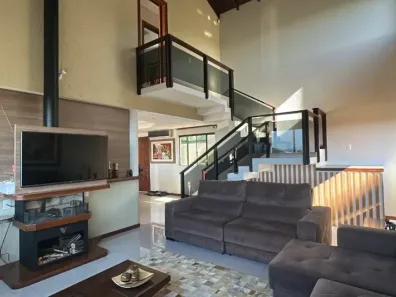 Casa com 3 Quartos à venda, 320m² no Bela Vista, Palhoça