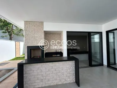Casa de Condomínio com 3 Quartos à venda, 207m² no Jardim Botânico, Uberlândia