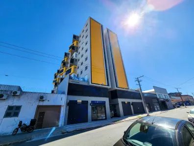 Apartamento com 3 Quartos para alugar, 79m² no Centro, Pelotas