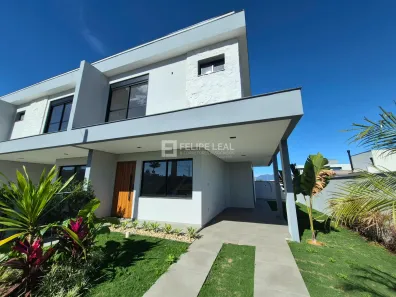 Sobrado com 3 Quartos à venda, 135m² no Forquilhas, São José