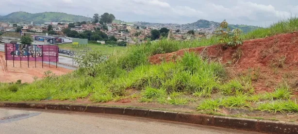 Lote/Terreno à venda, 720m² no São Damião, Vespasiano