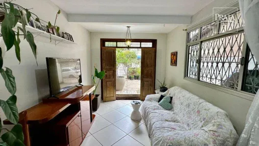 Casa de Condomínio com 4 Quartos à venda, 200m² no Santos Dumont, Vila Velha