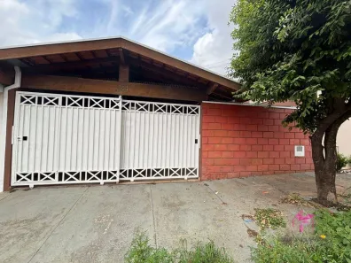 Casa com 2 Quartos para alugar, 91m² no Cidade Jardim, Leme