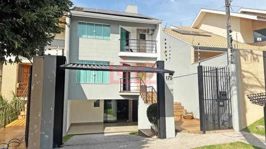 Sobrado com 3 Quartos à venda, 210m² no Residencial Moreschi, Maringá