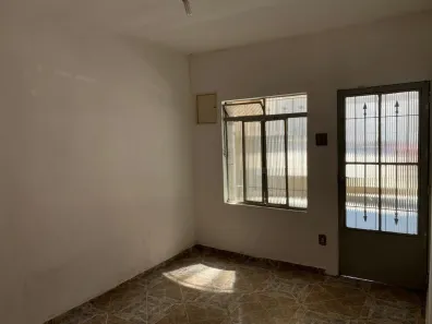 Casa com 2 Quartos à venda, 200m² no Jardim Nice, São Paulo
