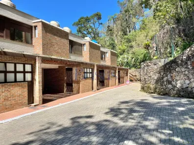Casa de Condomínio com 4 Quartos para alugar, 220m² no Camburi, São Sebastião