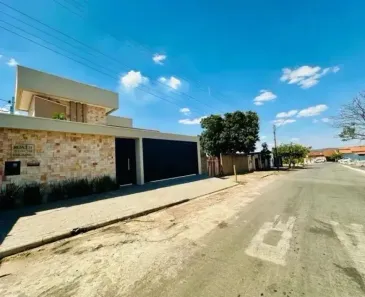 Casa com 3 Quartos à venda, 200m² no Setor Ana Rosa, Trindade