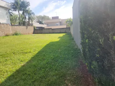 Lote/Terreno à venda, 404m² no Jardins Valência, Goiânia