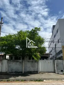 Casa com 5 Quartos à venda, 265m² no Candelária, Natal